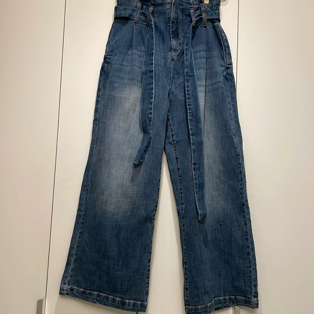 High Waisted Wide Leg Jeans